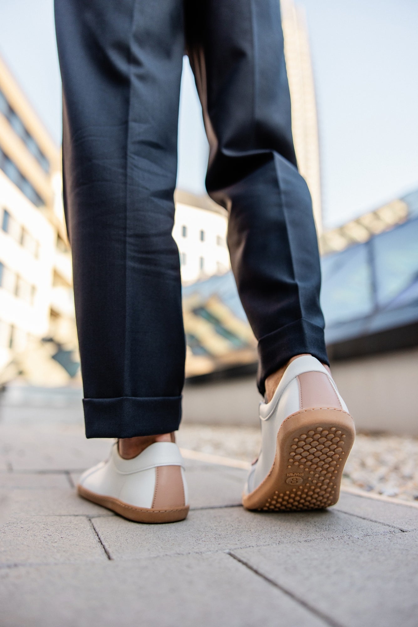 Shapen Feelin Uni Barefoot Sneakers - Beige Vegan
